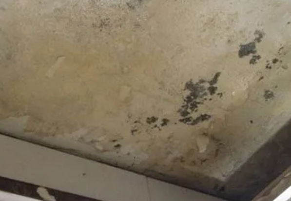 辉南阳台漏水维修公司分享下辉南卫生间渗水维修需要注意哪些问题。